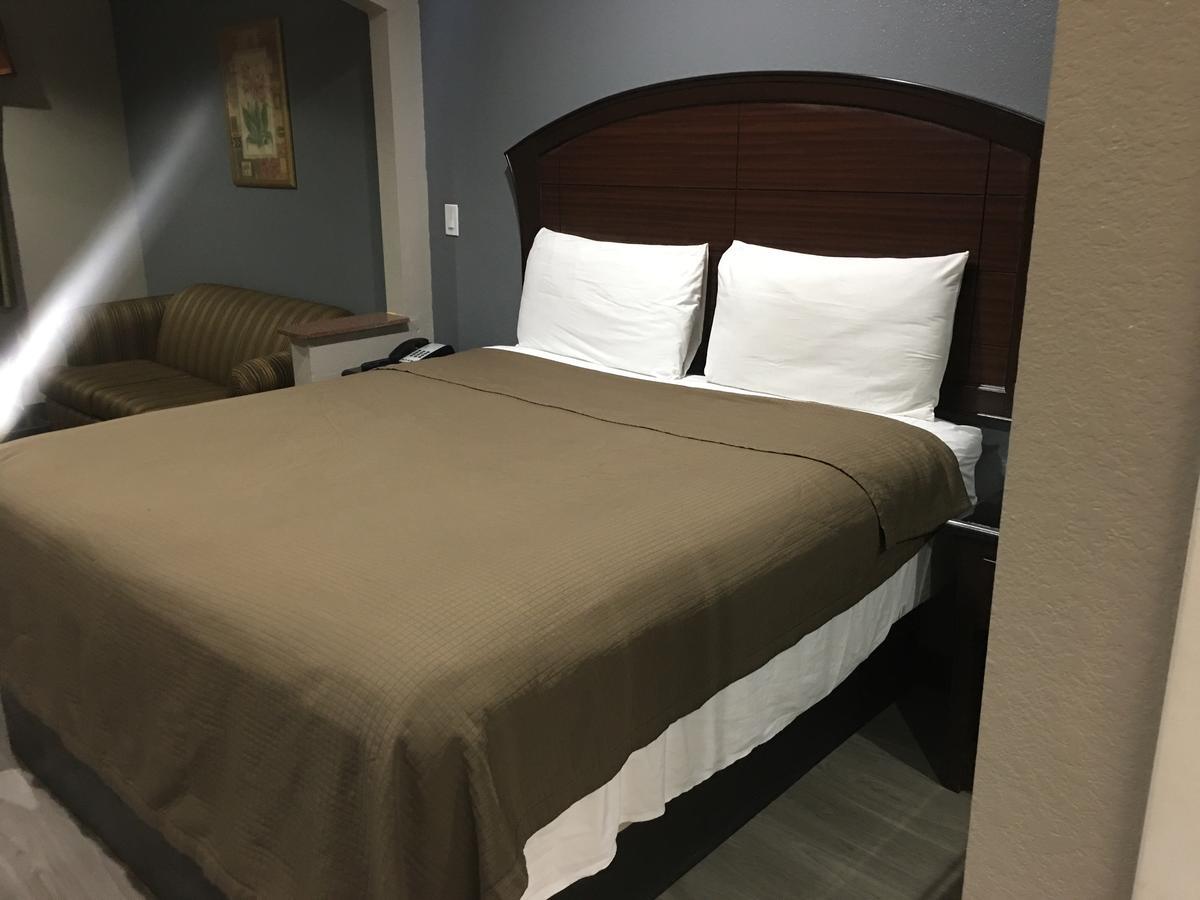 Regency Suites Iah Beltway 8 休斯敦 外观 照片